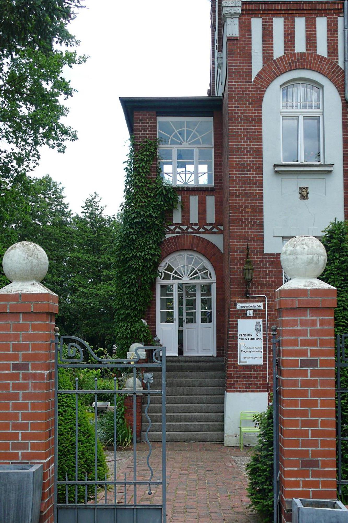 Pension Villa Fortuna 뤼벤 외부 사진